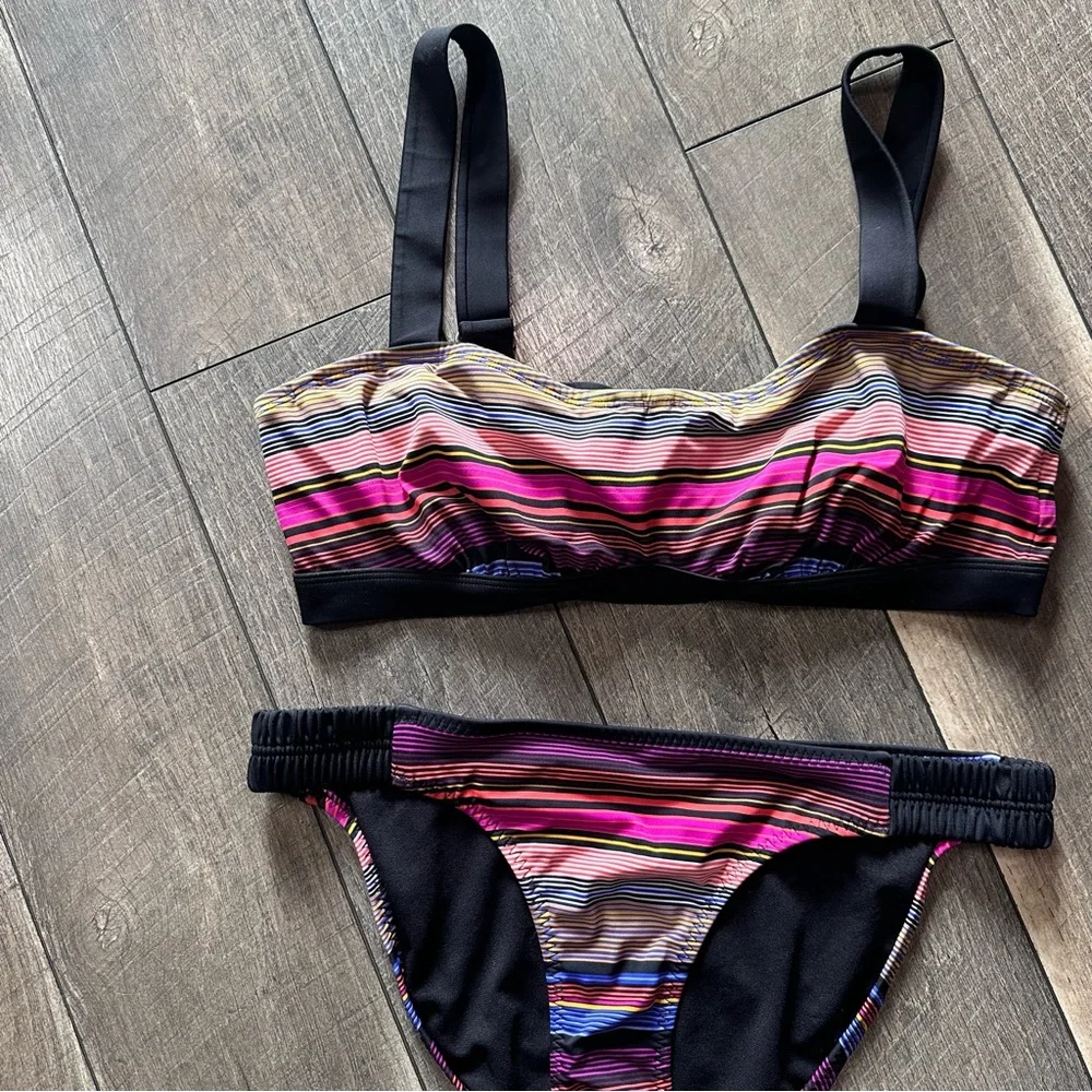 Athleta Pura Bikini (Lined, Underwire) - Picture 5 of 6
